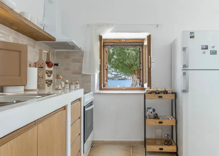 Peter's Paradise * Telendos